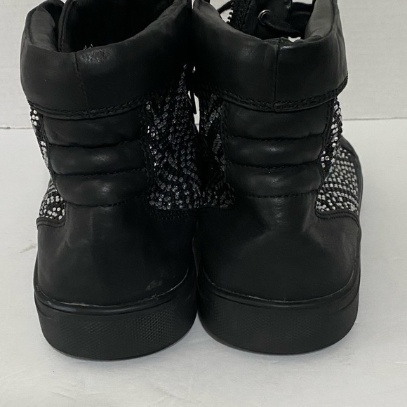 Steve Madden Black Zippered High Tops Size 11 - Picture 3 of 9